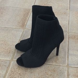 Anne Michelle Peep Toe Heels